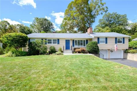 17 Woodcrest Drive Prospect CT 06712