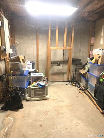 31 East Hill Road Canton CT 06019
