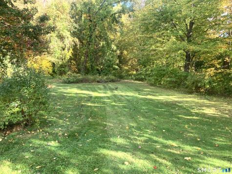 31 East Hill Road Canton CT 06019