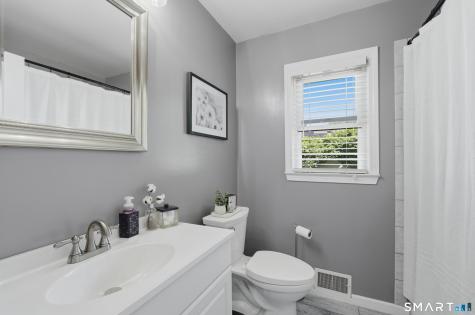 11 Gertrude Lane West Haven CT 06516