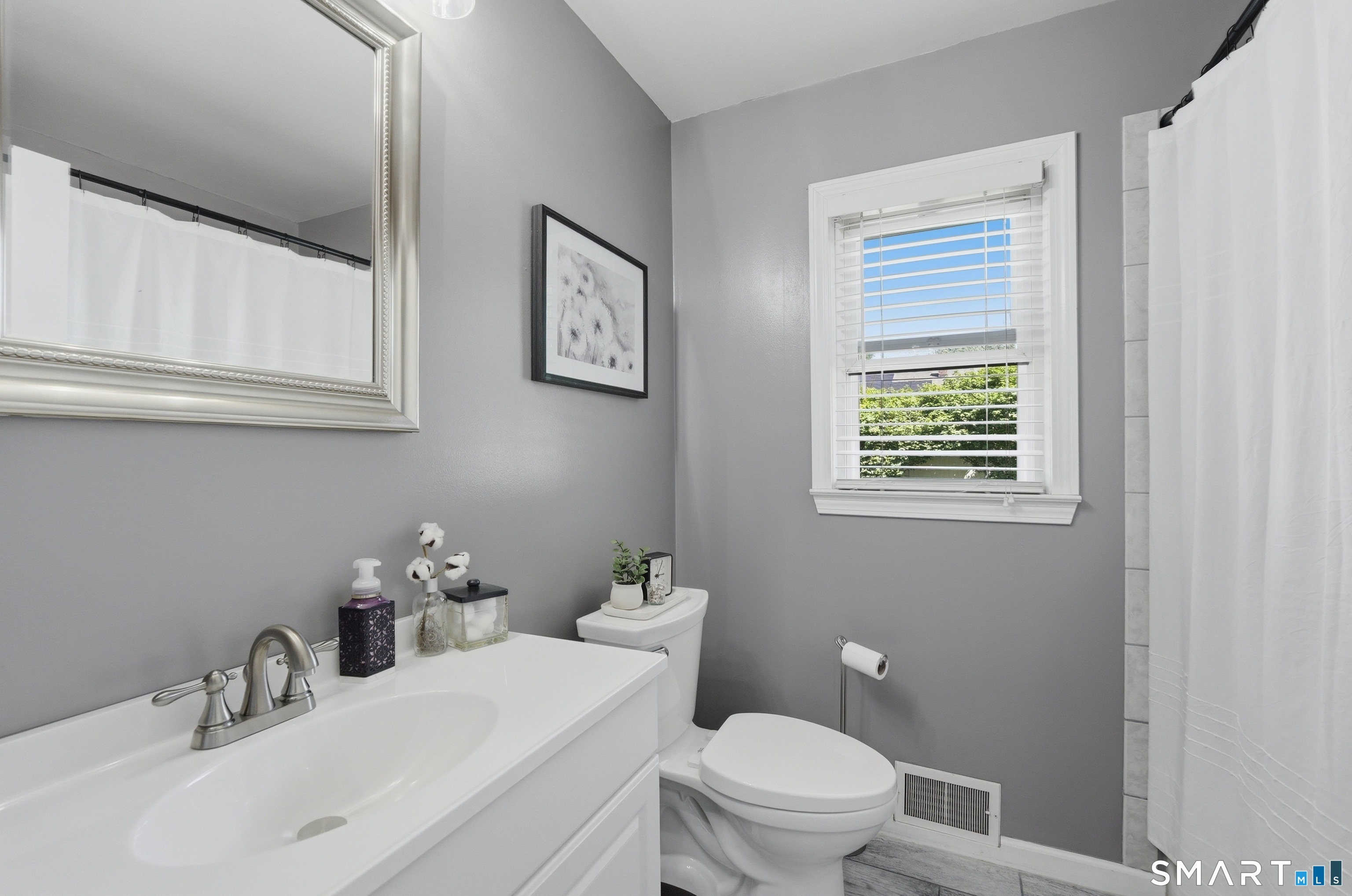 11 Gertrude Lane West Haven CT 06516