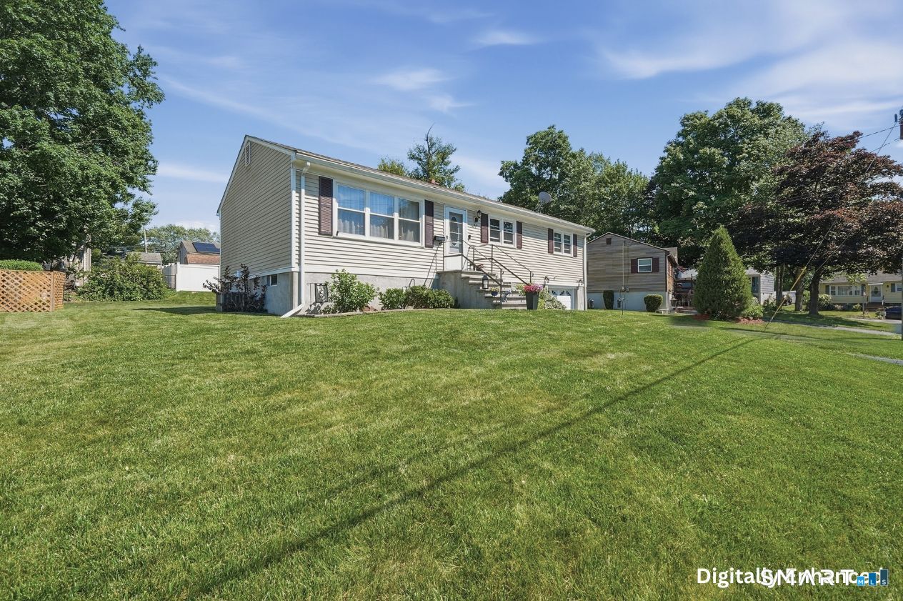11 Gertrude Lane West Haven CT 06516