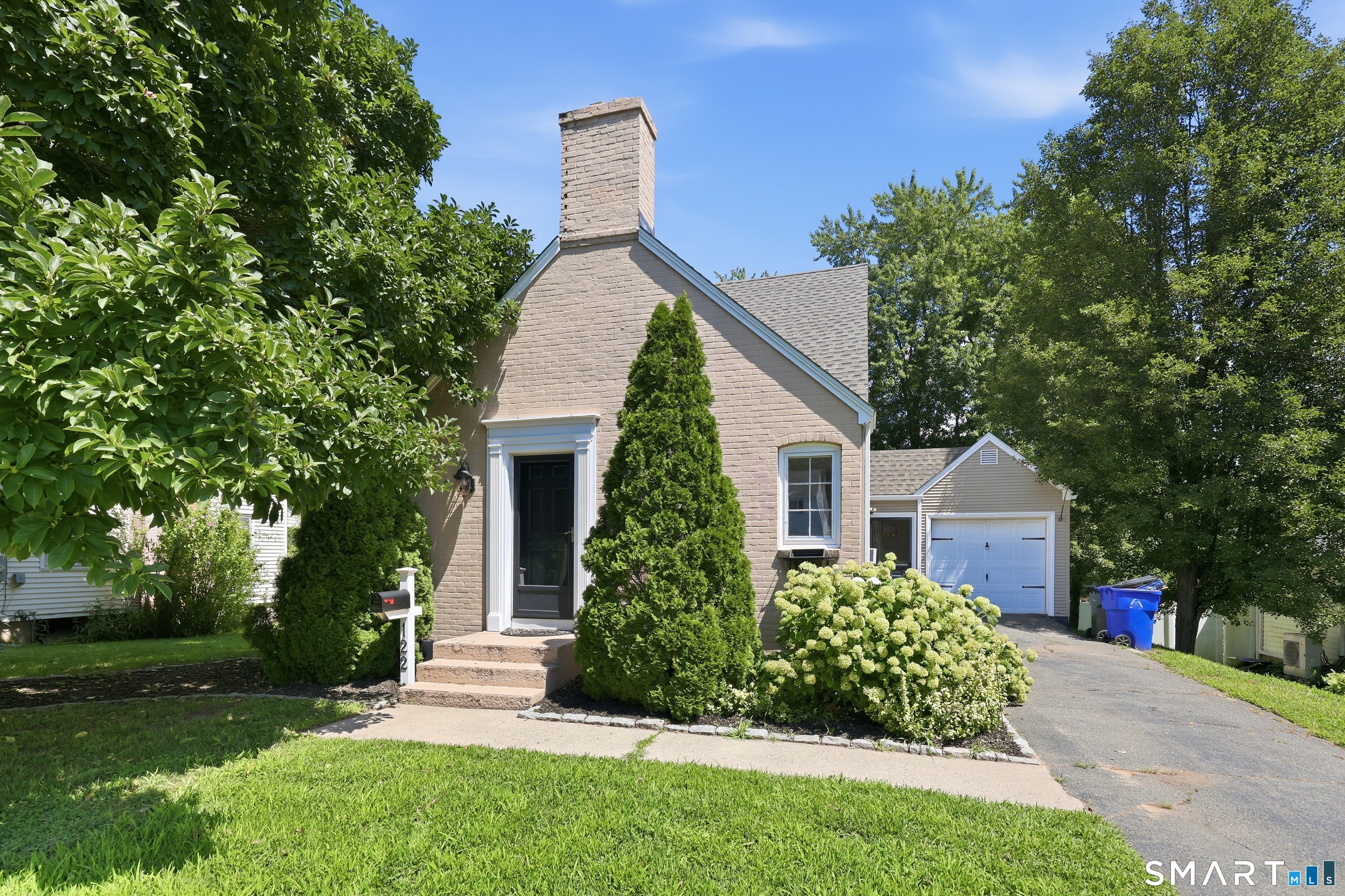 122 Overbrook Road West Hartford CT 06107