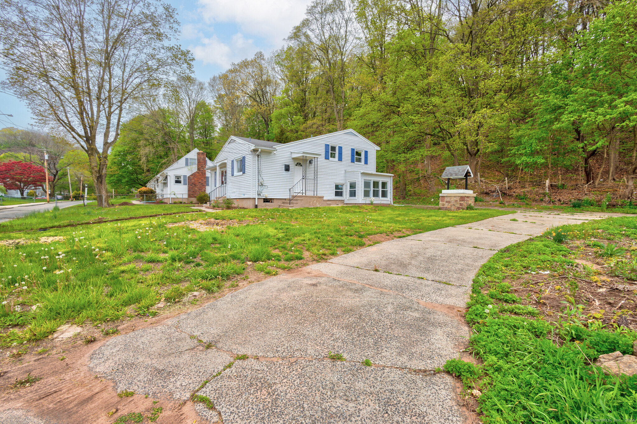 19 Saltonstall Place East Haven CT 06512
