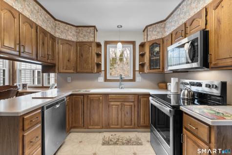 36 Stoneybrook Road Naugatuck CT 06770