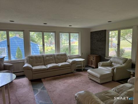 185 Green Hill Lane Cheshire CT 06410