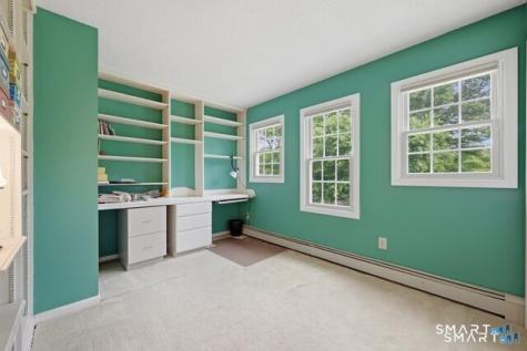 7 Goundry Drive Waterford CT 06385
