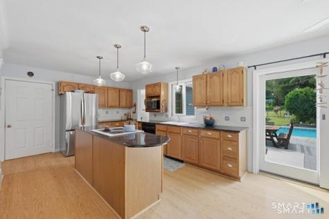 7 Goundry Drive Waterford CT 06385