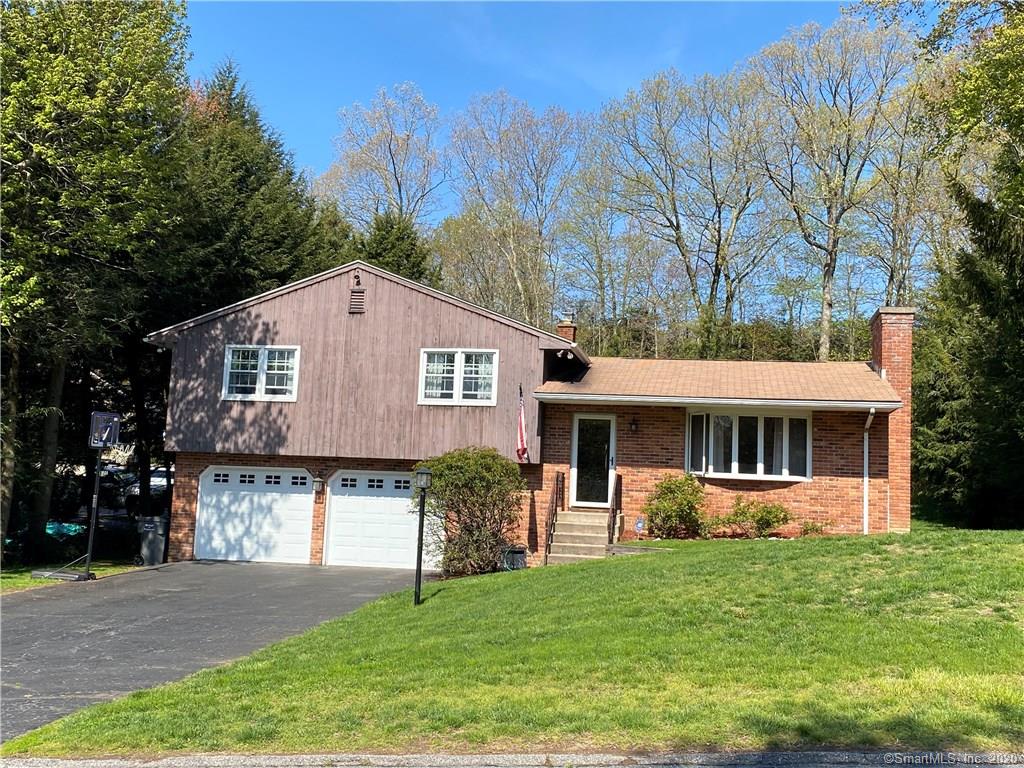 57 Wildwood Circle Naugatuck CT 06770