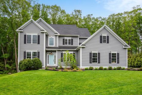 3 Quinns Court Avon CT 06001