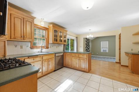 73 Folly Brook Lane Manchester CT 06040