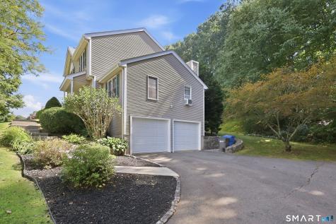 73 Folly Brook Lane Manchester CT 06040