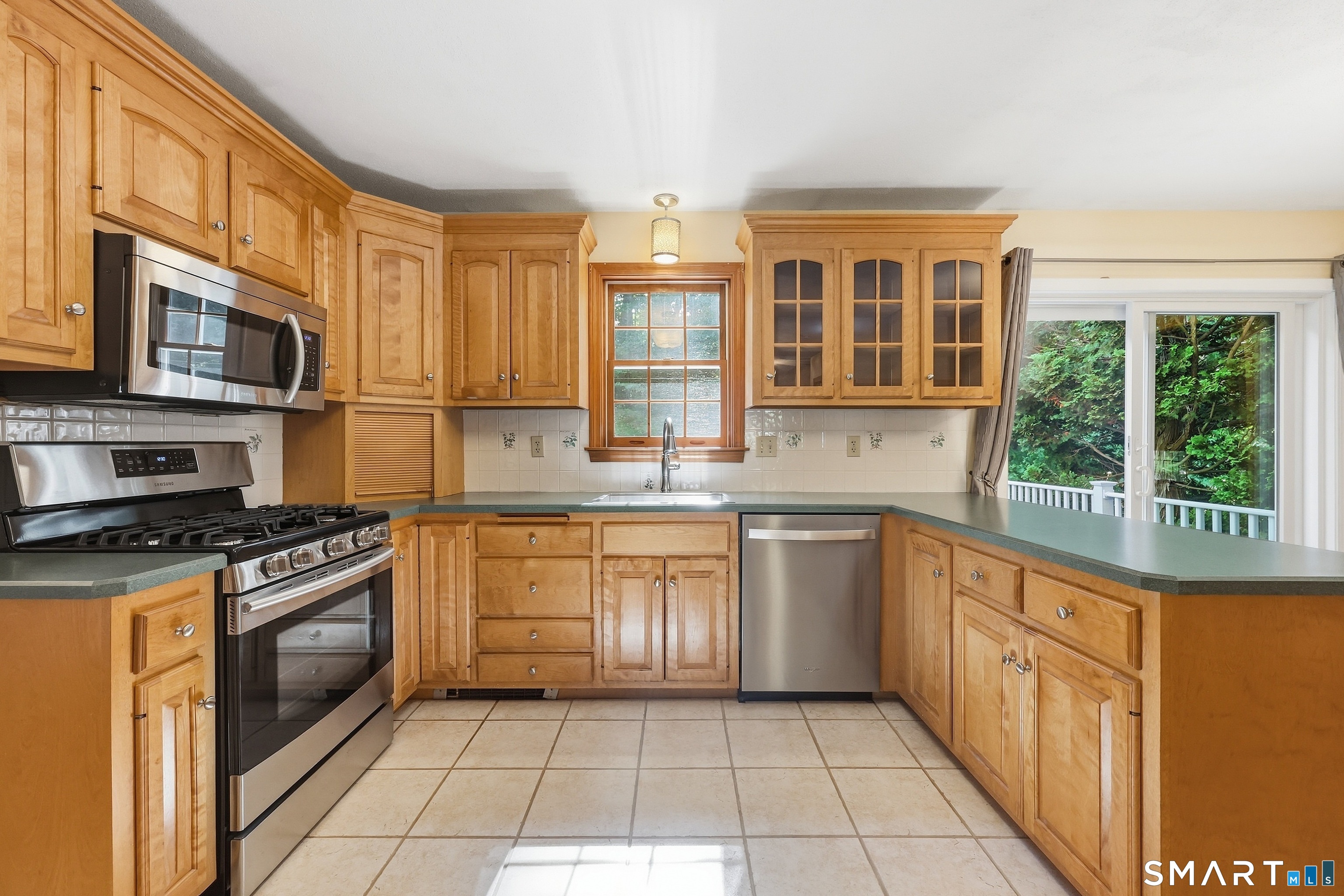 73 Folly Brook Lane Manchester CT 06040