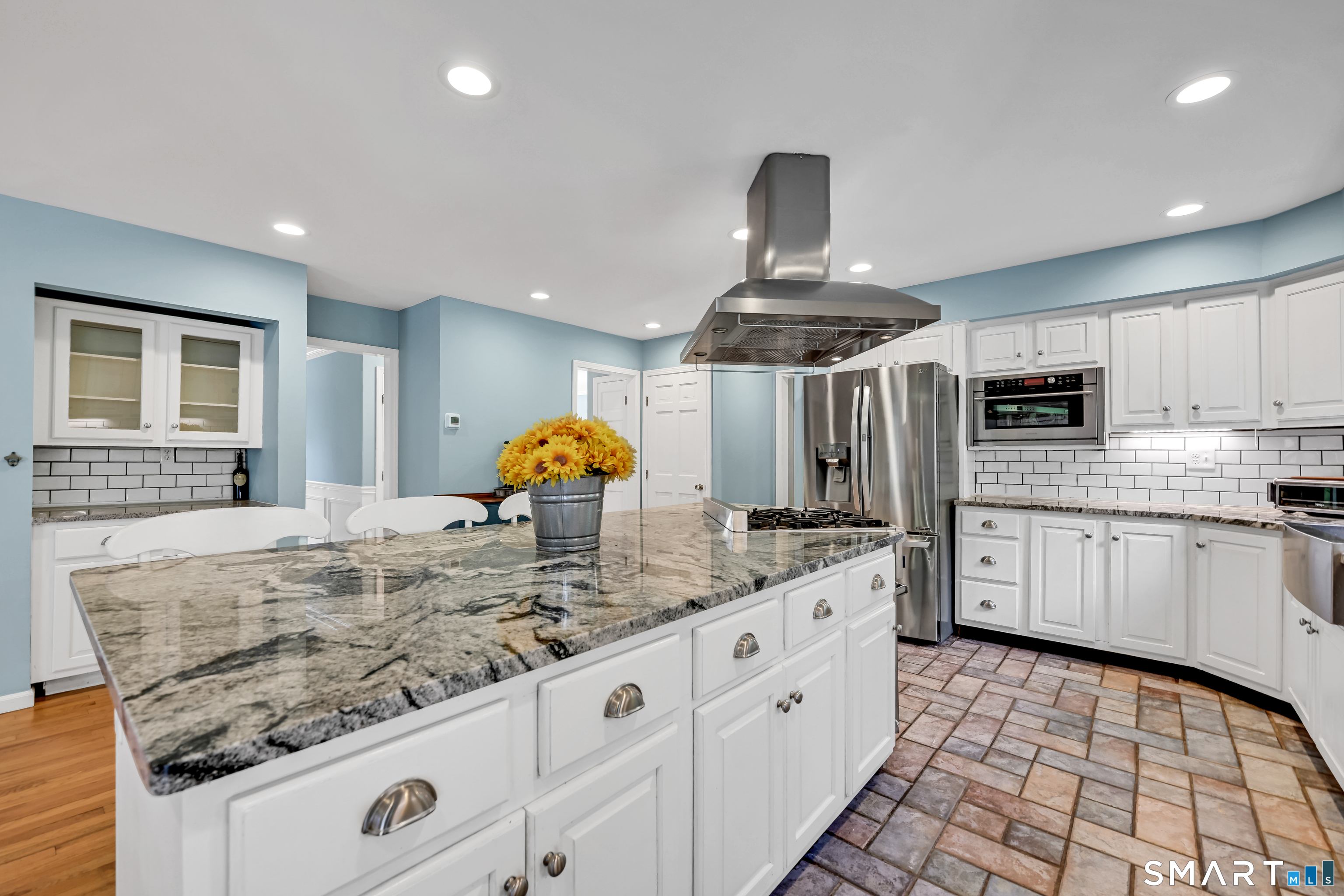 131 Woods Way Drive Southbury CT 06488