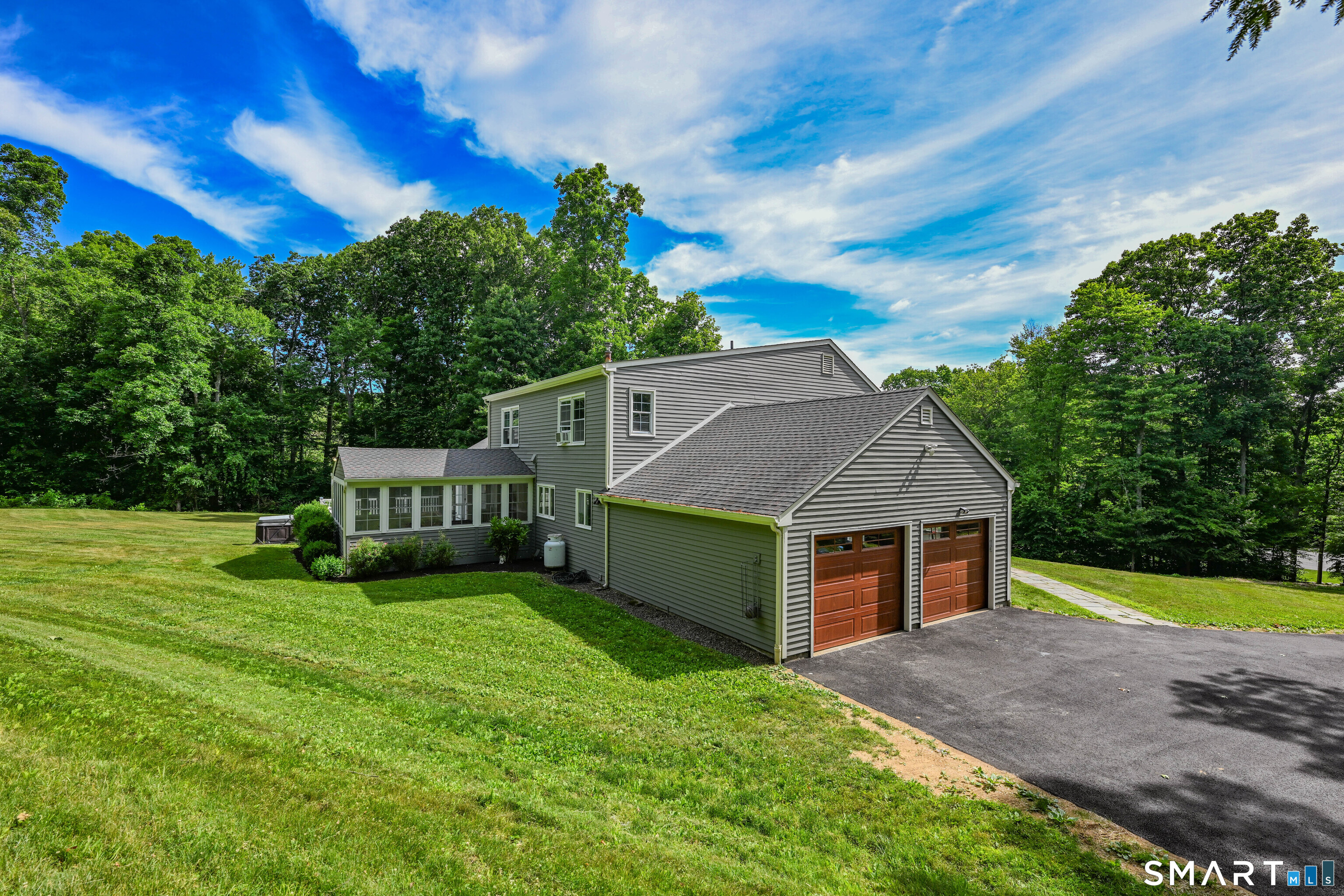 131 Woods Way Drive Southbury CT 06488