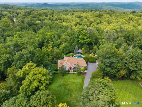 7 West Farms Lane New Fairfield CT 06812