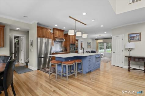 7 West Farms Lane New Fairfield CT 06812
