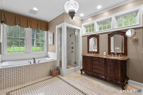 7 West Farms Lane New Fairfield CT 06812
