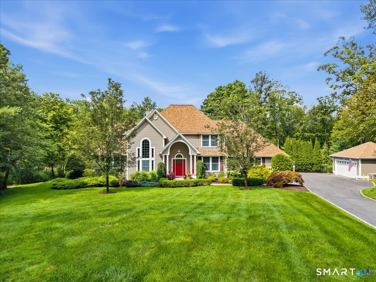 7 West Farms Lane New Fairfield CT 06812