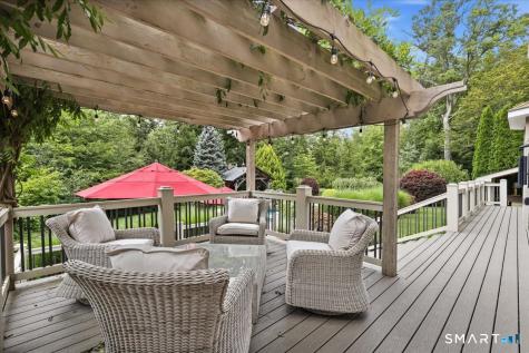 7 West Farms Lane New Fairfield CT 06812