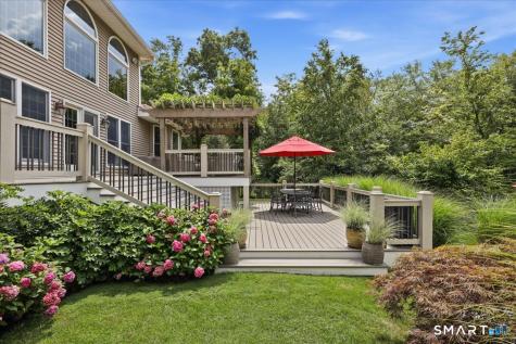 7 West Farms Lane New Fairfield CT 06812