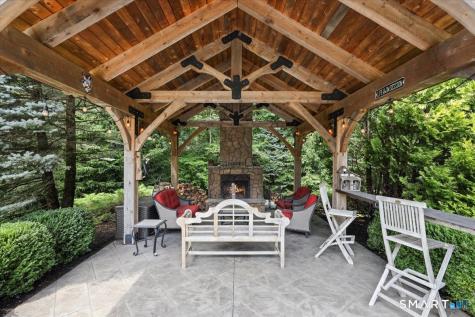 7 West Farms Lane New Fairfield CT 06812