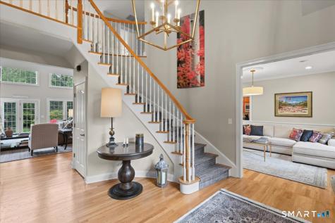 7 West Farms Lane New Fairfield CT 06812