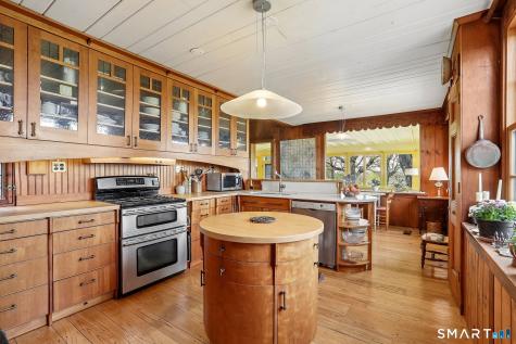 34 Black Snake Lane Bridgewater CT 06752