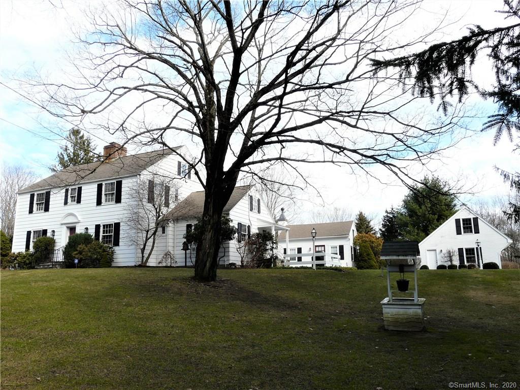35 Huntingtown Road Newtown CT 06470