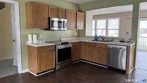 40 Mountain Laurel Way Suffield CT 06078