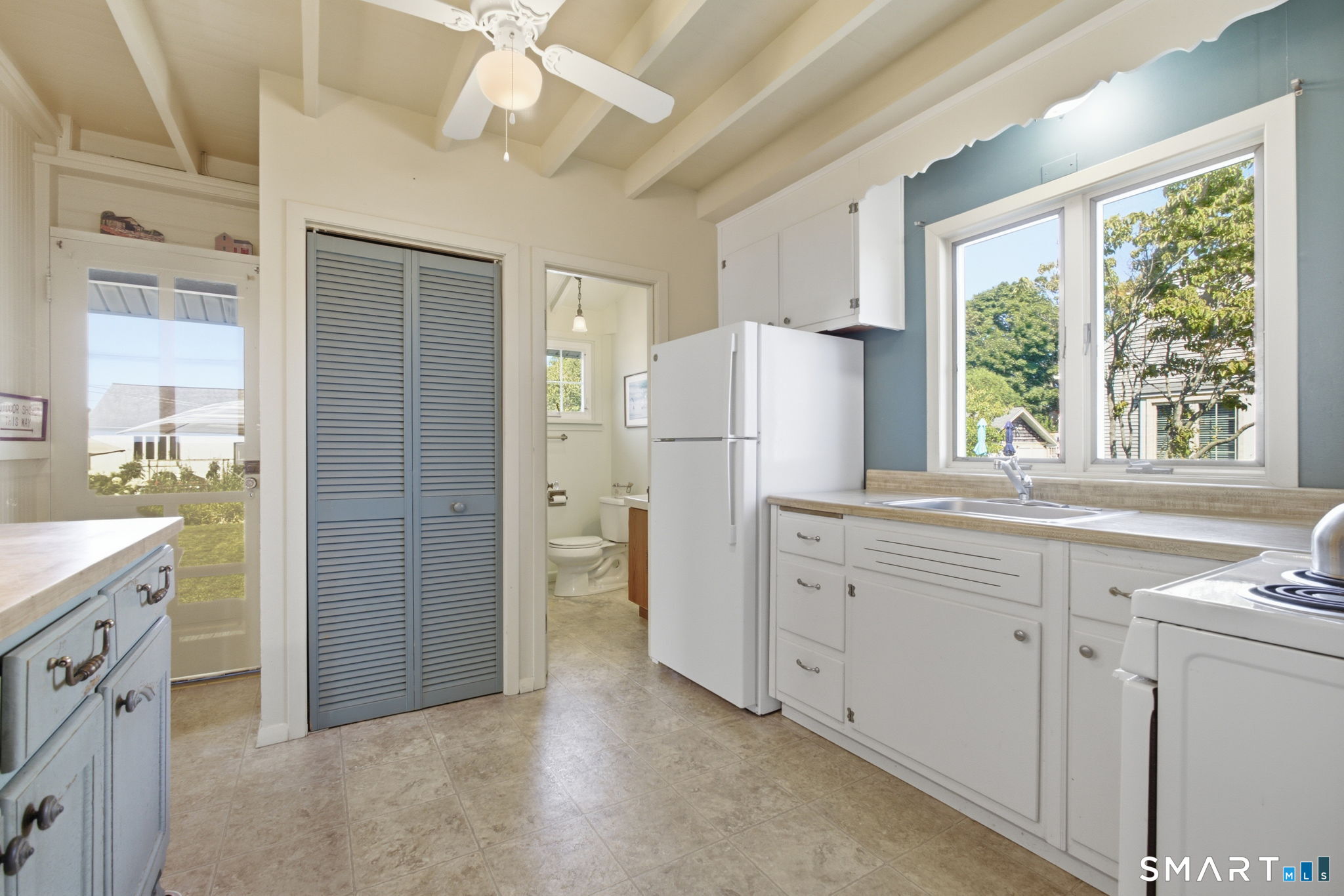 27 Gates Road Old Saybrook CT 06475