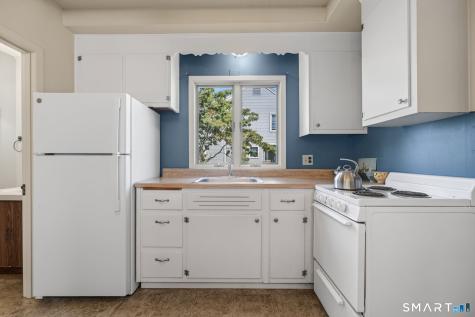 27 Gates Road Old Saybrook CT 06475