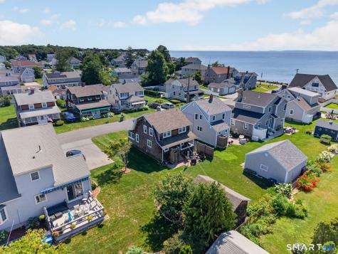 27 Gates Road Old Saybrook CT 06475