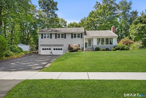 6 Field Crest Road New Canaan CT 06840