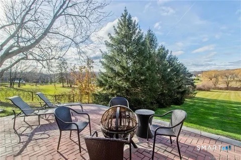 7 Riverview Street Enfield CT 06082