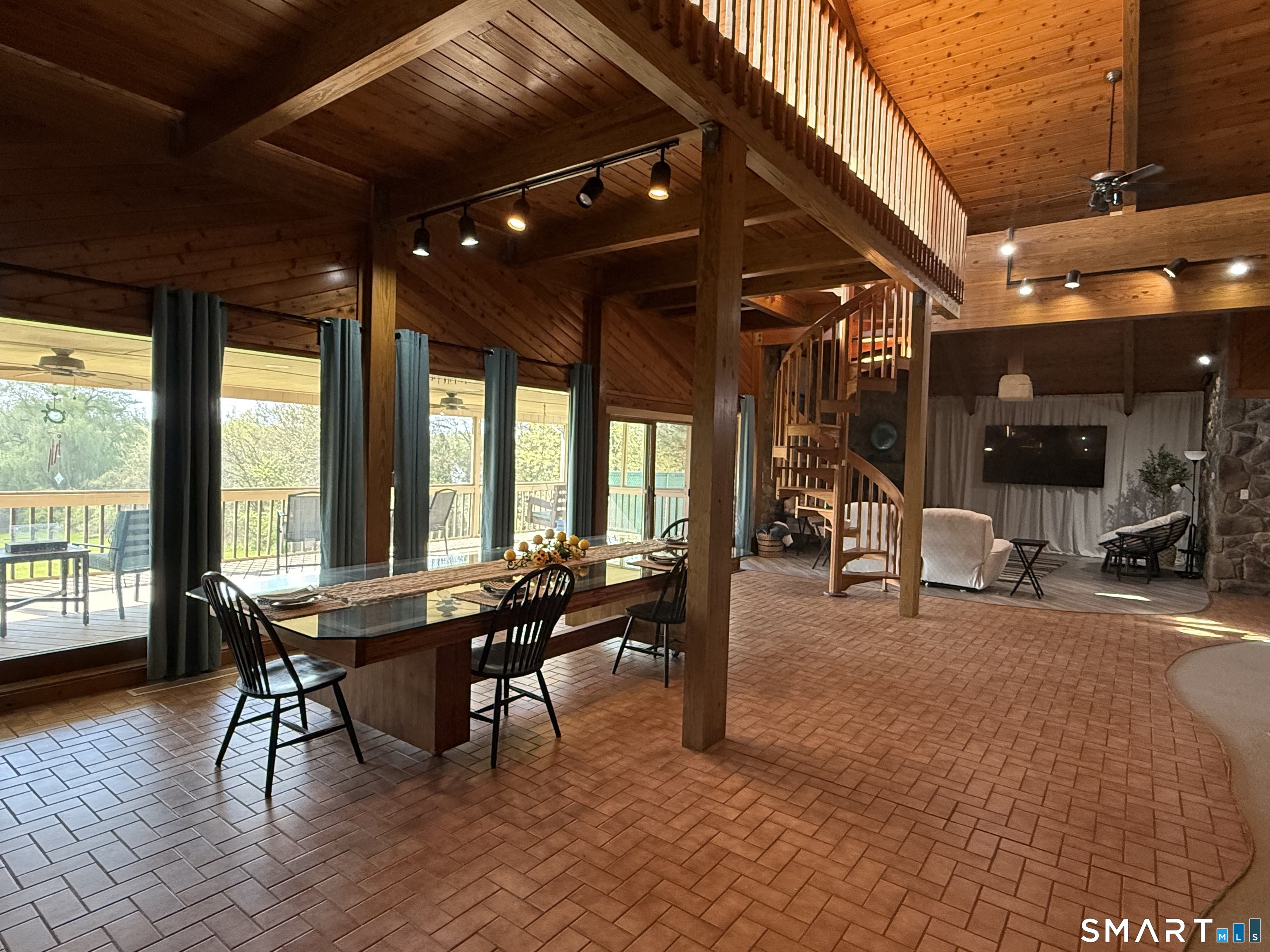 7 Riverview Street Enfield CT 06082