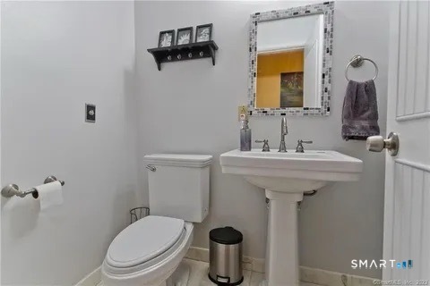 7 Riverview Street Enfield CT 06082