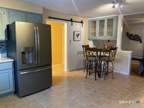 7 Riverview Street Enfield CT 06082