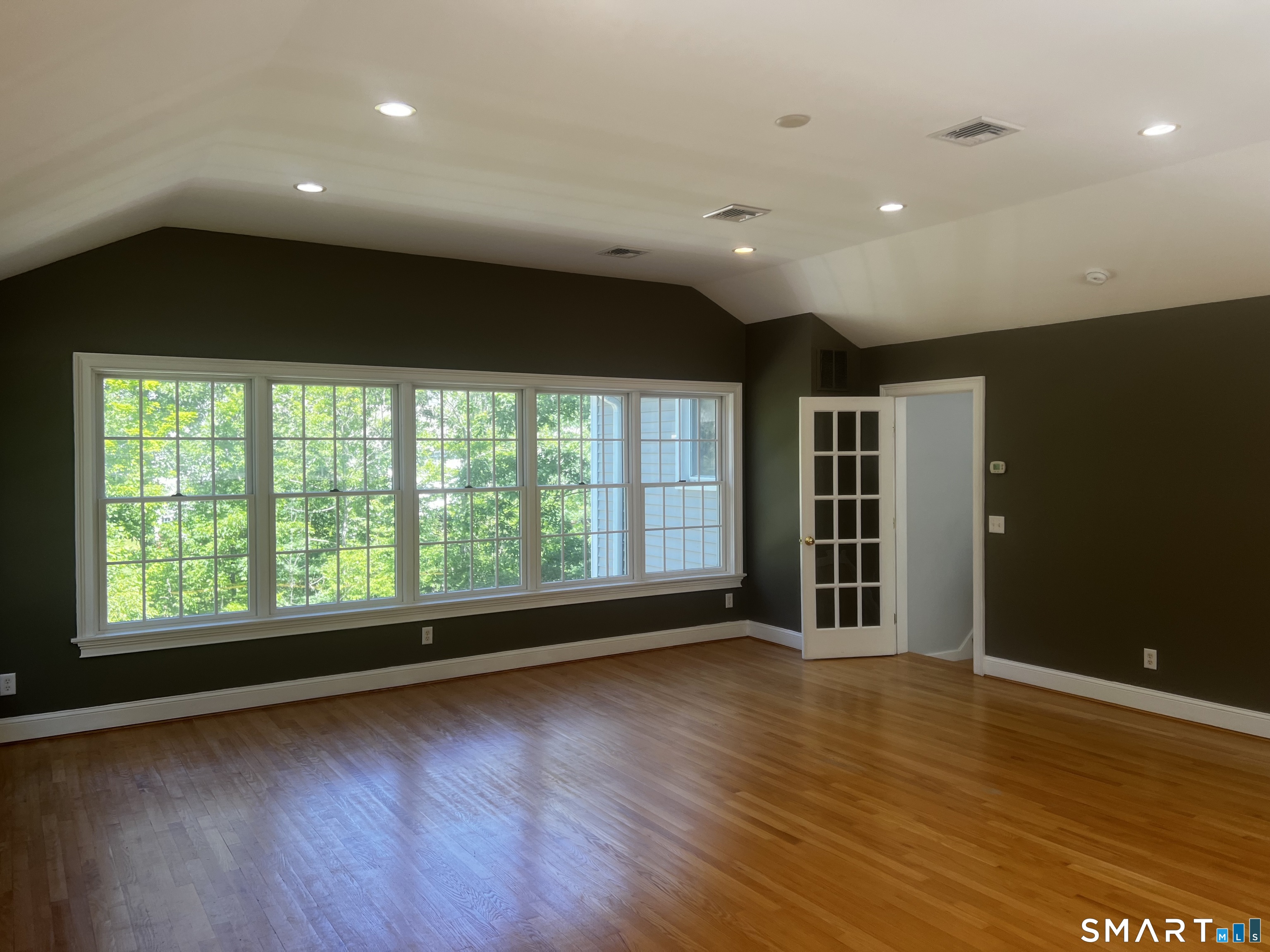 328 Tunxis Road West Hartford CT 06107