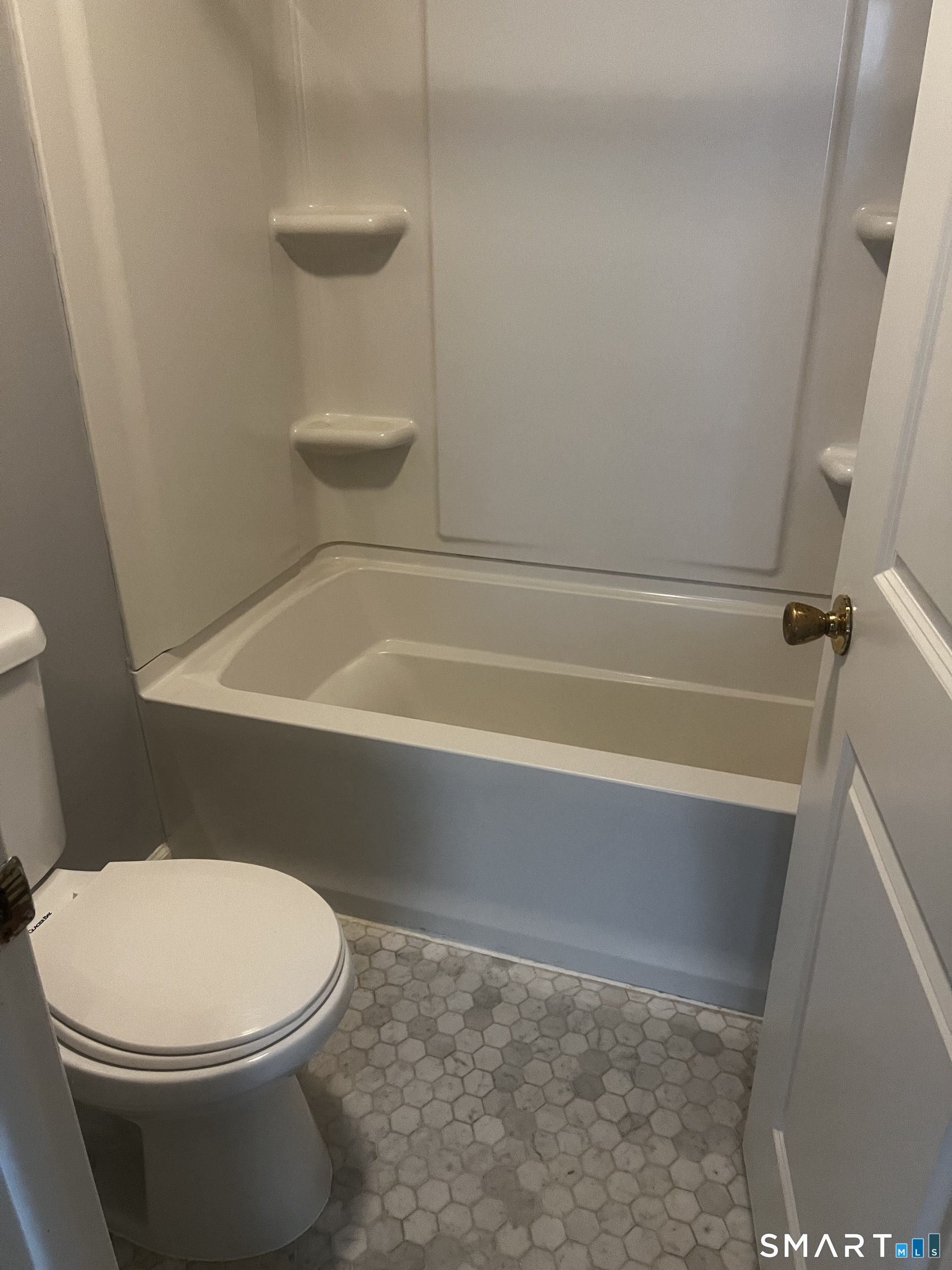 328 Tunxis Road West Hartford CT 06107
