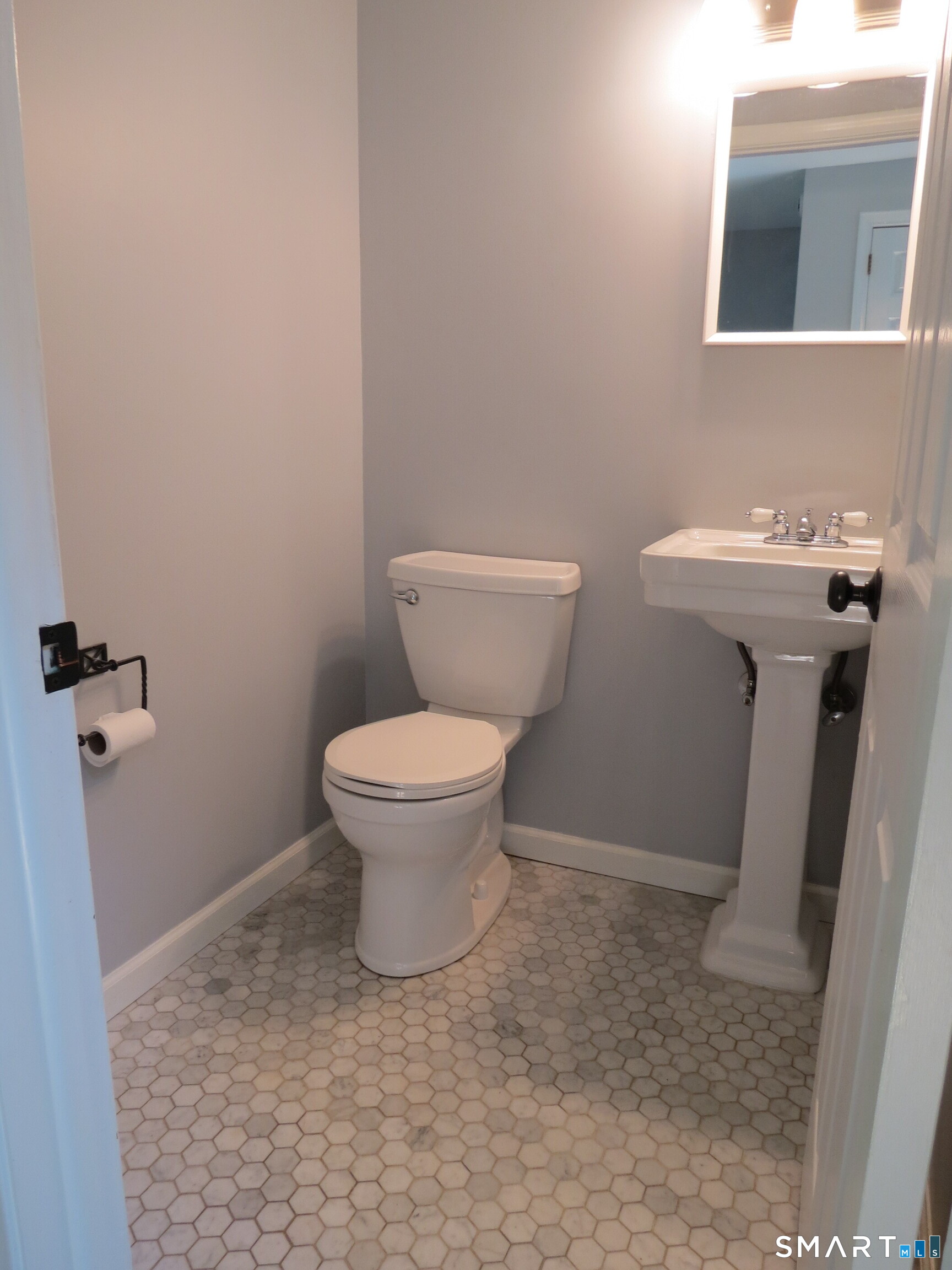 328 Tunxis Road West Hartford CT 06107