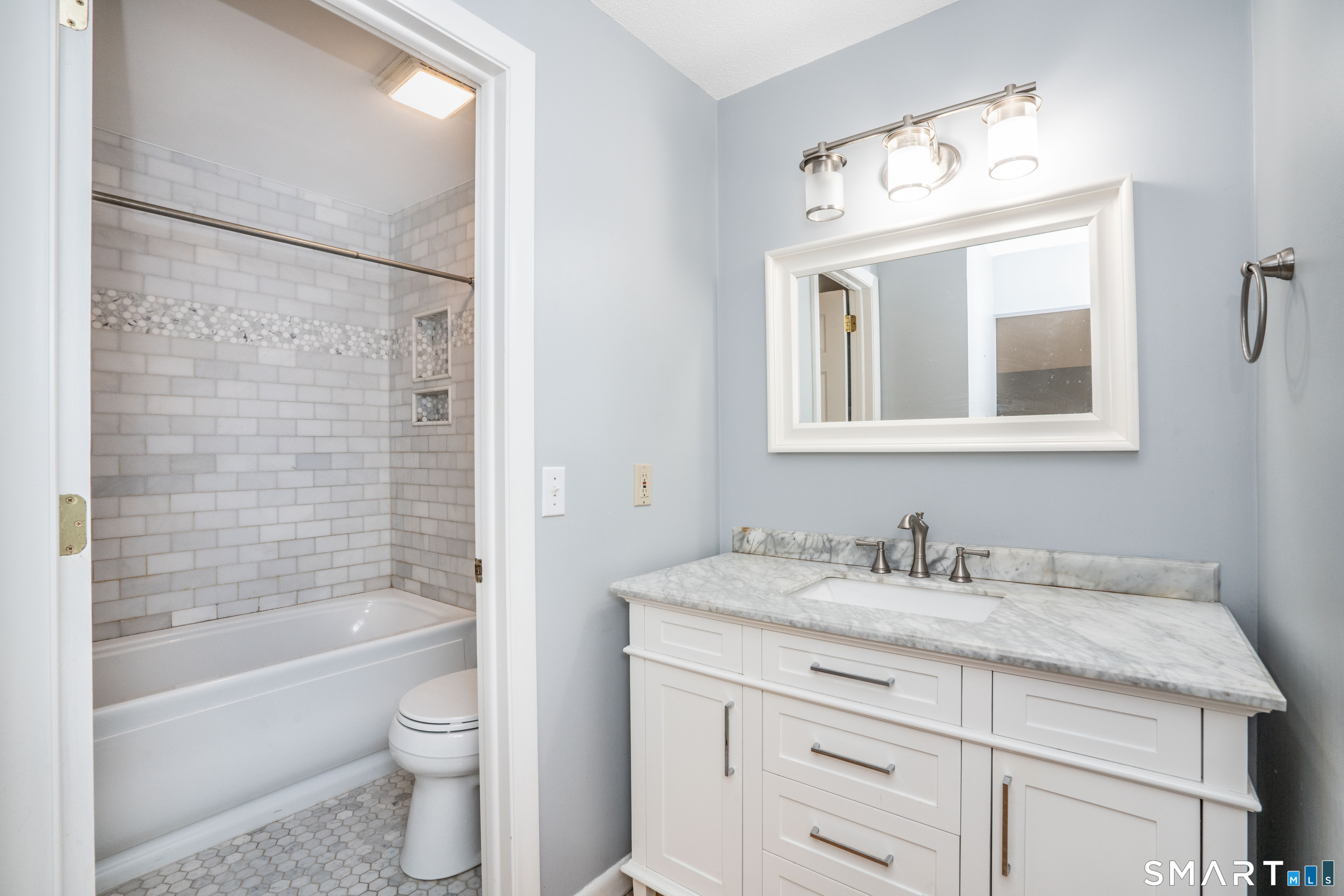 328 Tunxis Road West Hartford CT 06107