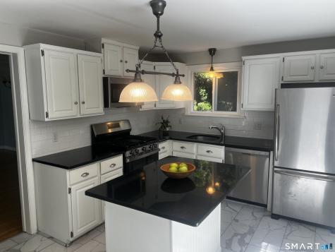 328 Tunxis Road West Hartford CT 06107