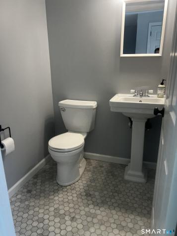328 Tunxis Road West Hartford CT 06107