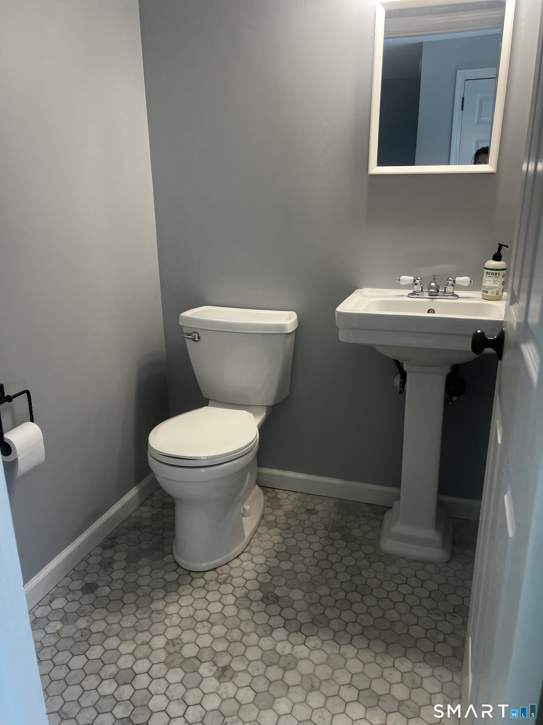 328 Tunxis Road West Hartford CT 06107