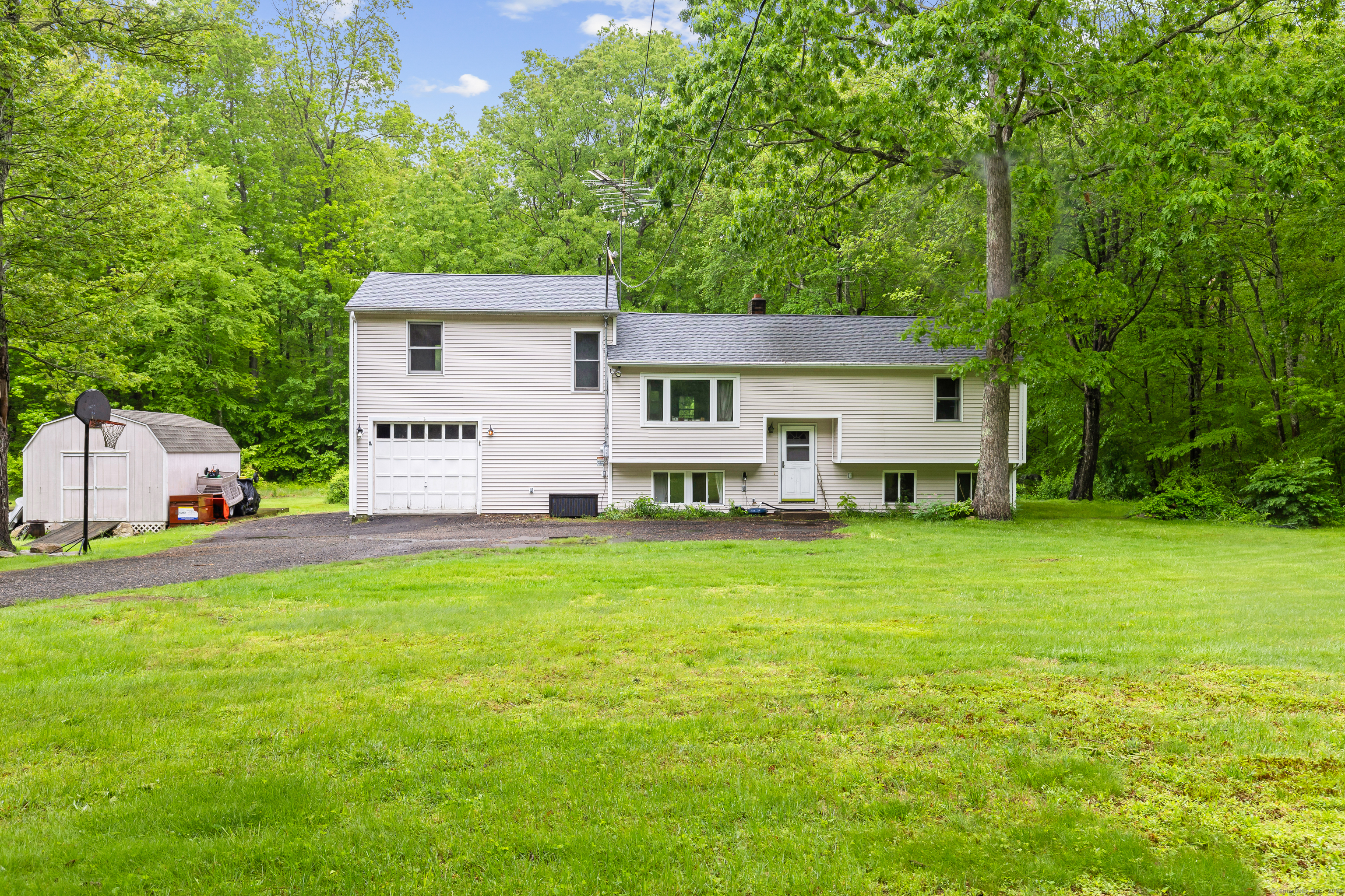 30 Cottage Road Bozrah CT 06334