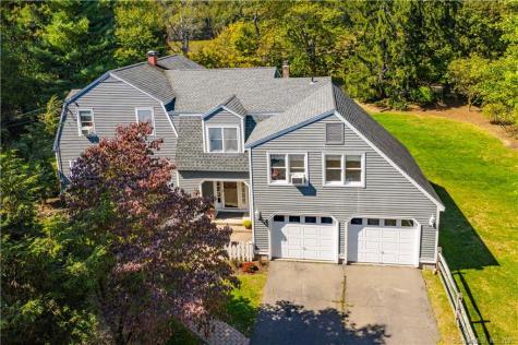 128 Holcomb Street Simsbury CT 06070