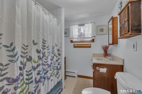 51 Sandy Beach Road Ellington CT 06029