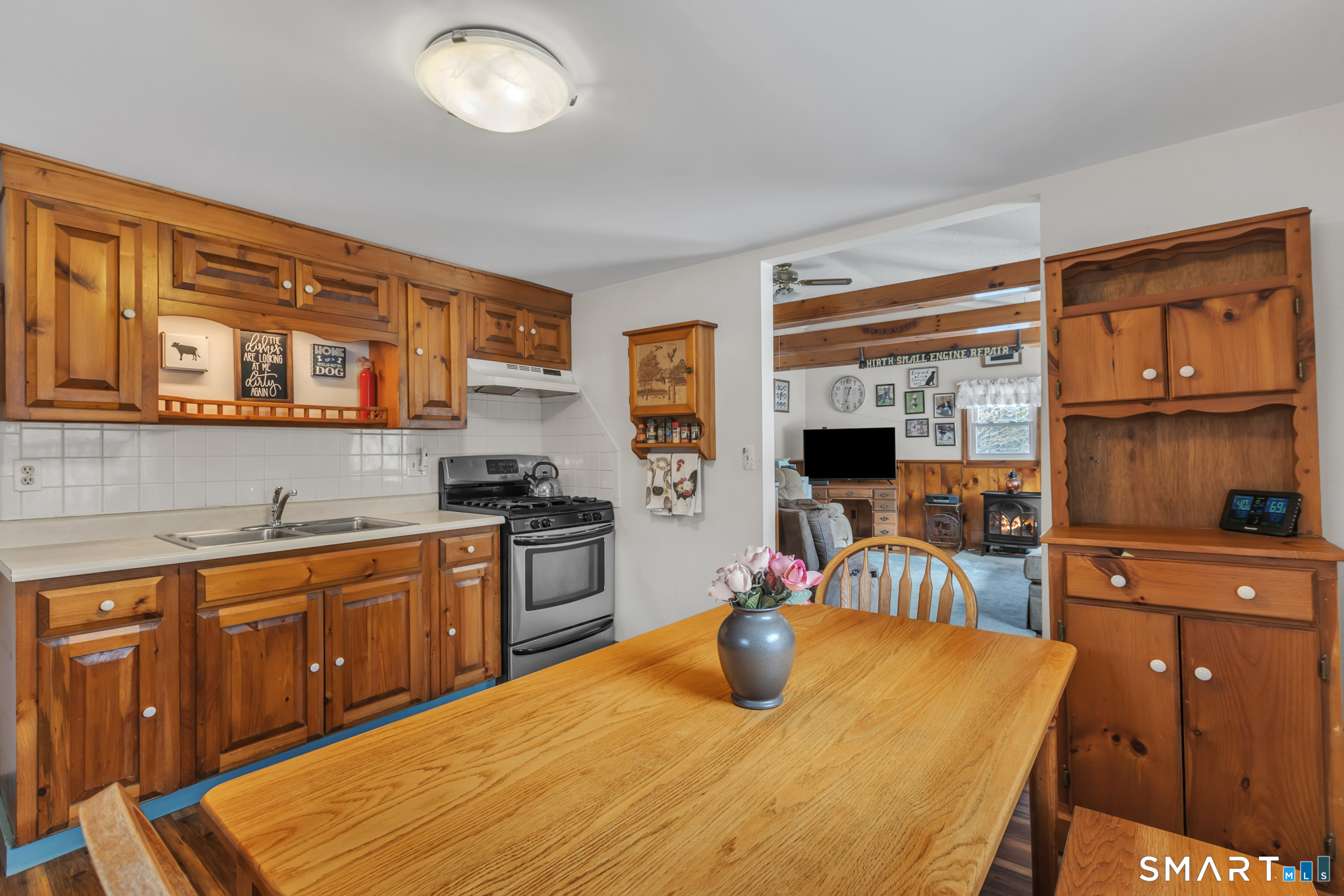 51 Sandy Beach Road Ellington CT 06029