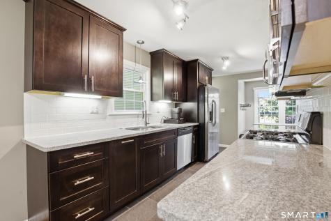 41 Hemlock Trail Trumbull CT 06611